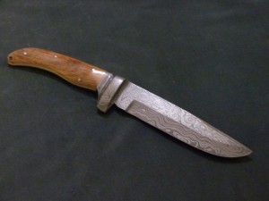 Cuchillo Cazador de Diseño Exclusivo 2